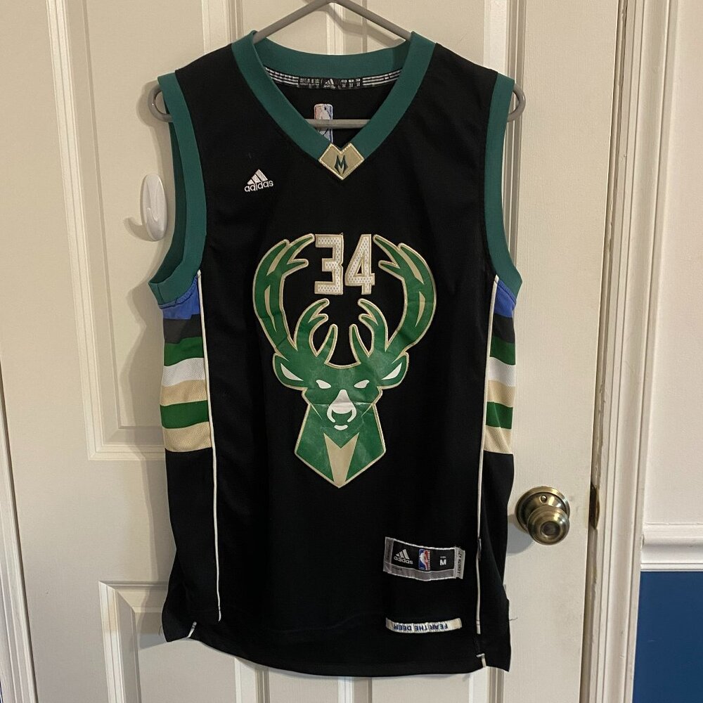 Giannis Antetokounmpo Jersey